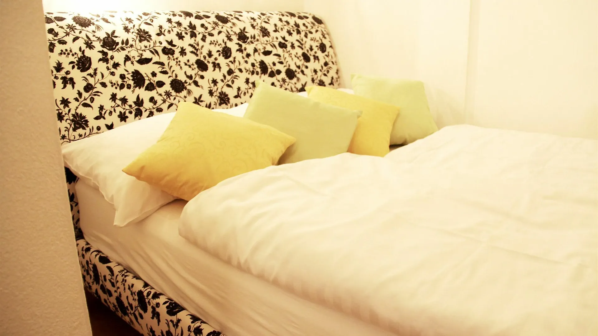 Checkvienna Albrechtsbergergasse Meidling Apartament Viena